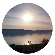 Landschaft Istrien mit Sonne